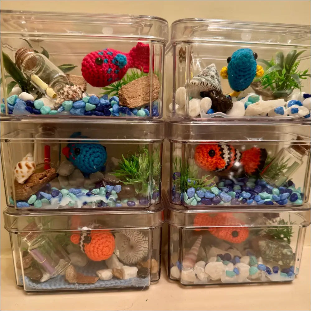 Aquariums and terrariums toys