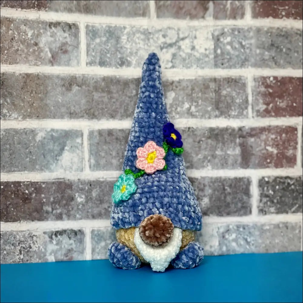 Spring gnomes plush