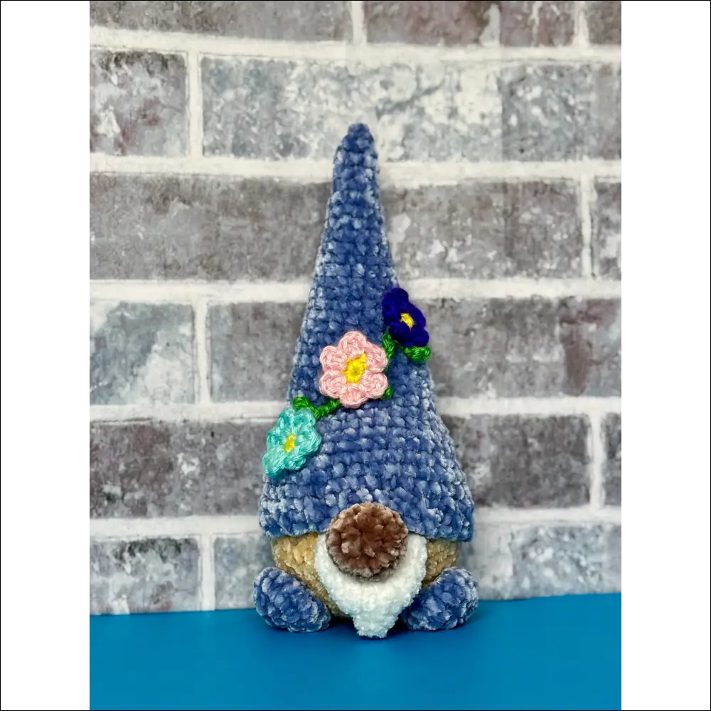 Spring gnomes plush