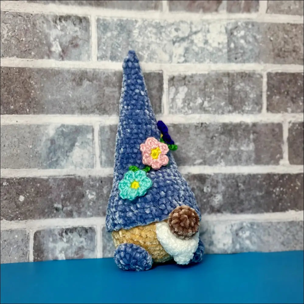 Spring gnomes plush