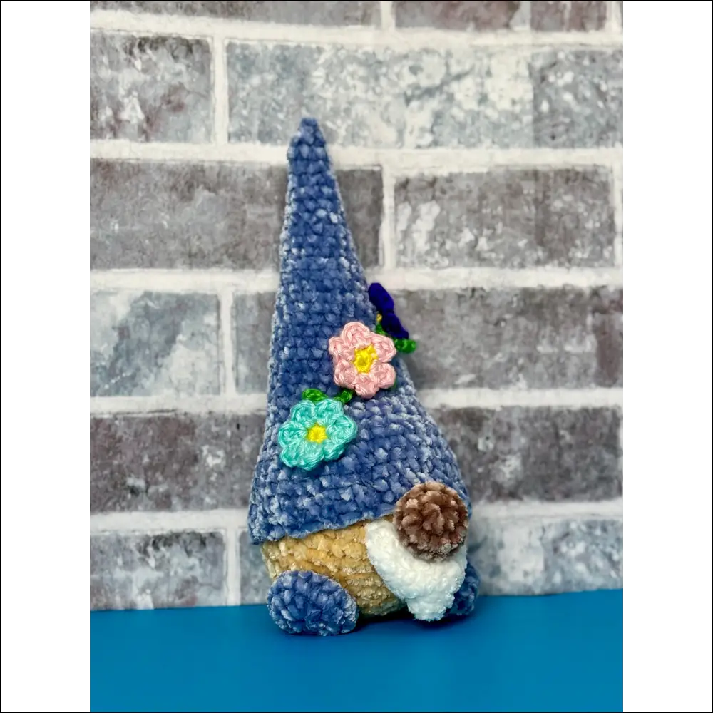Spring gnomes plush