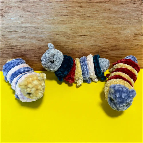 Bendy caterpillar insects