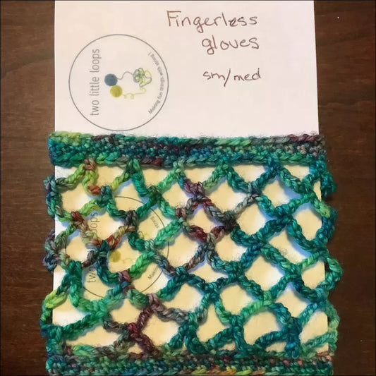 Fishnet fingerless gloves - two little loops