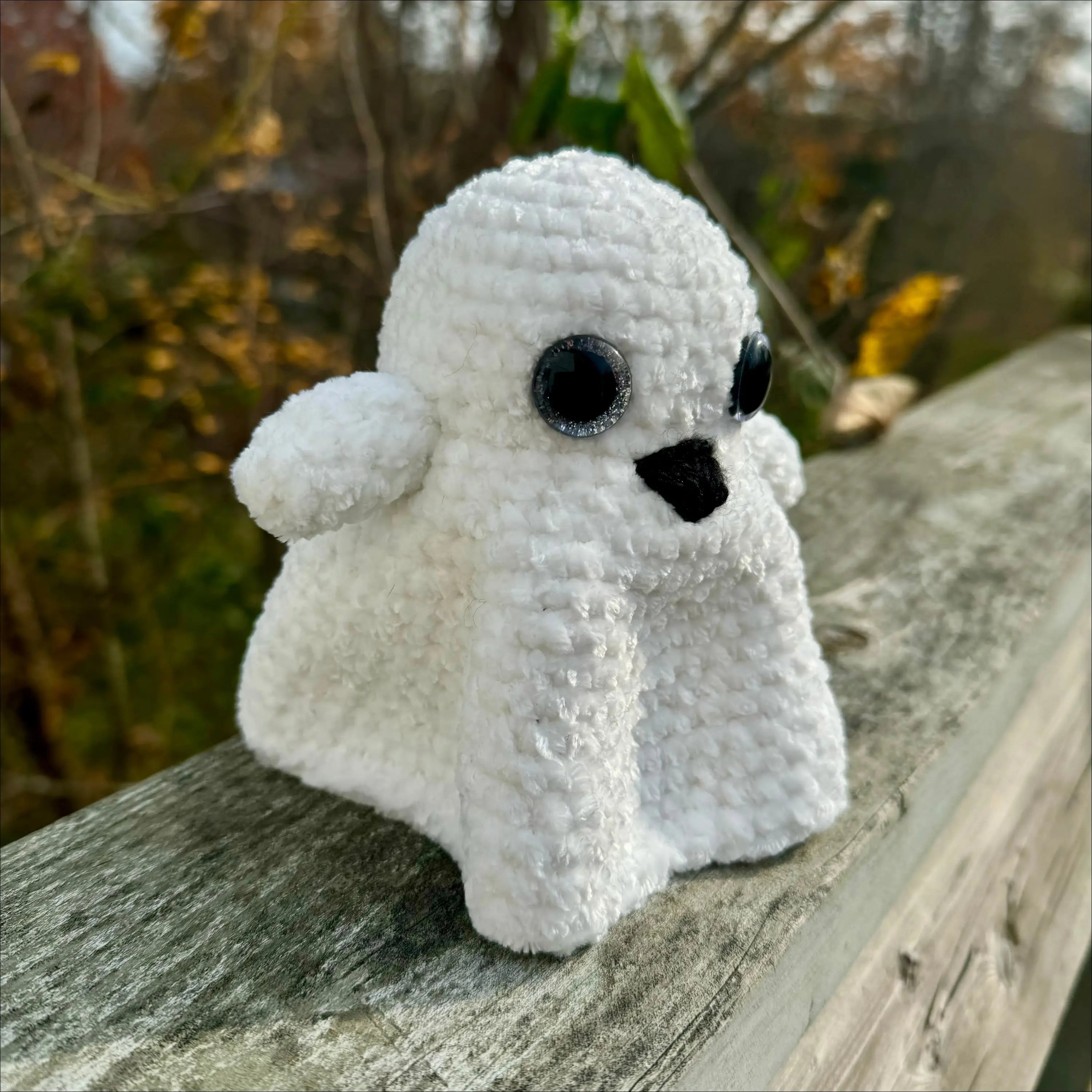 Floating ghost seasonal