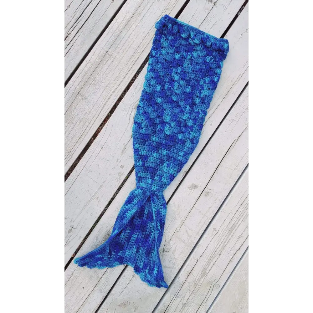Mermaid tail blanket - baby two little loops blankets