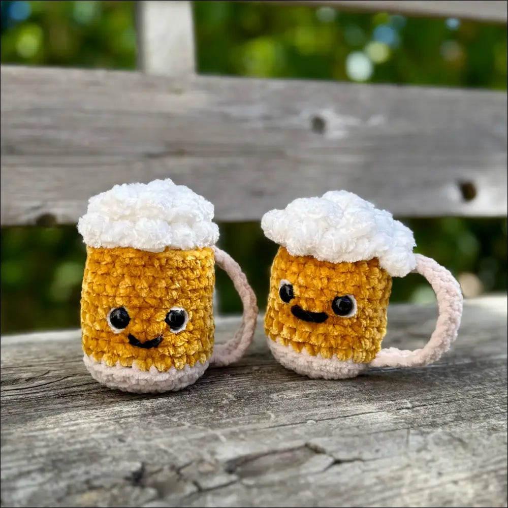 Moonshine plushies play food