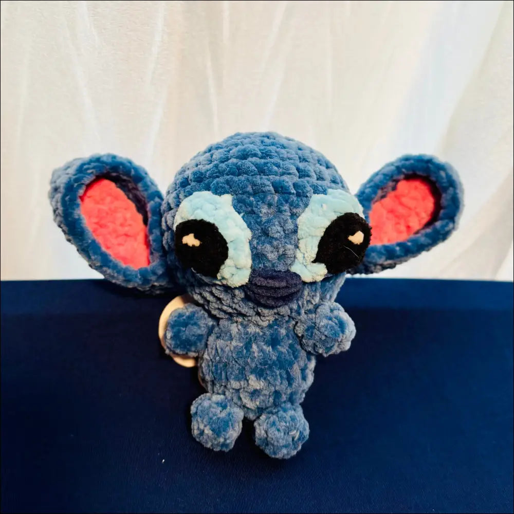 Stitch alien characters